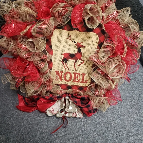 Personalized wreaths and decor - Picture 2 of 6